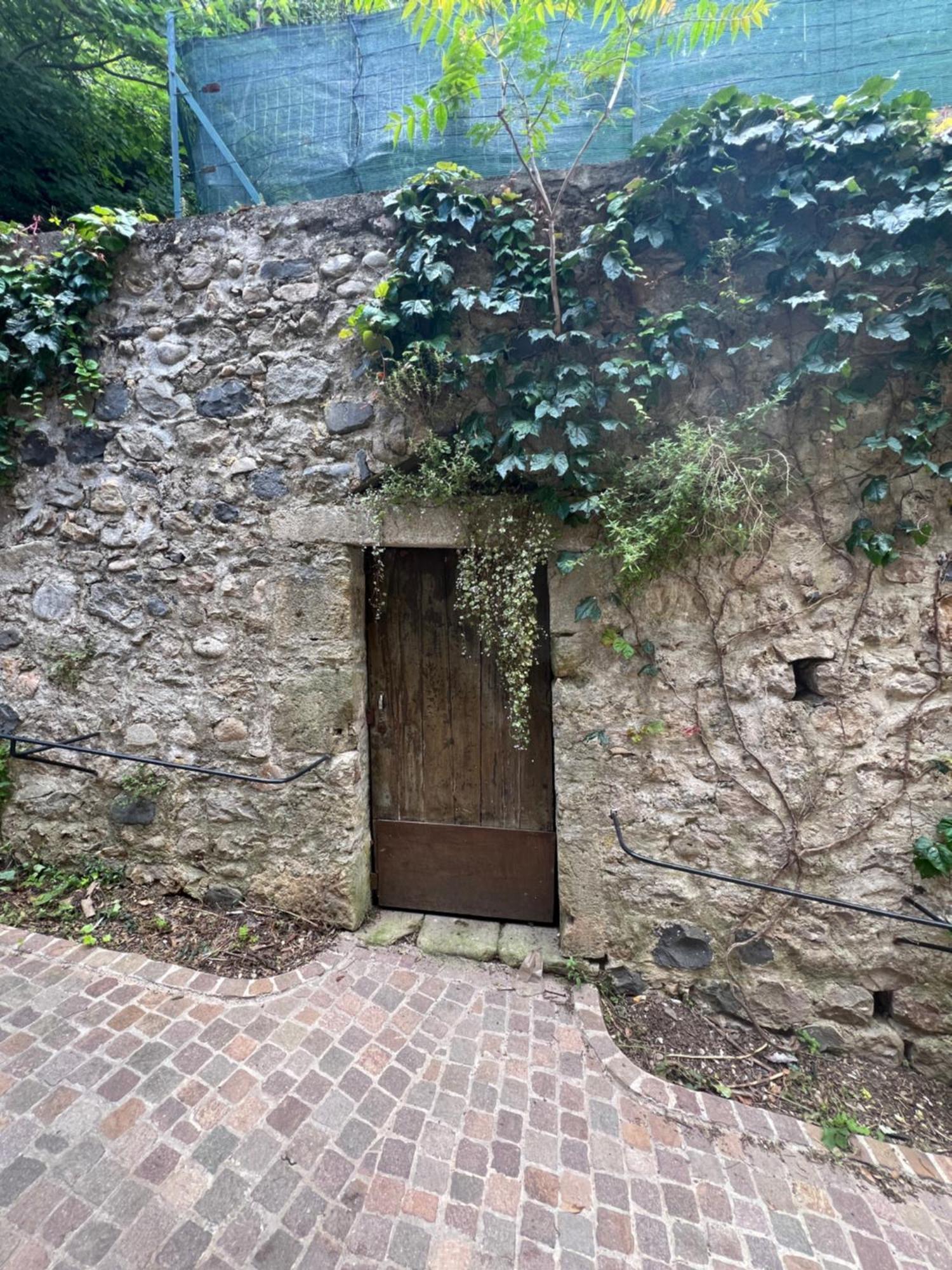 Appartement Et Jardin Vals Les Bains Exteriör bild